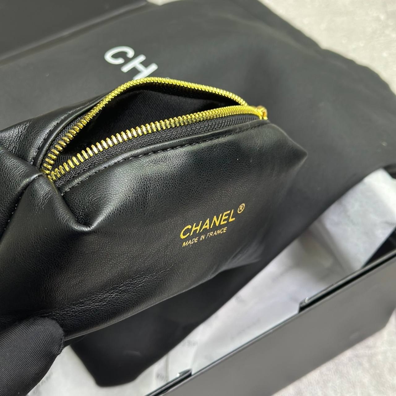 сумка женская chanel,сумка chanel,сумка шанель со значками,клатч chanel,сумочка шанель