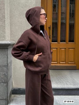 Костюм