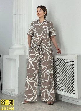 Костюм
