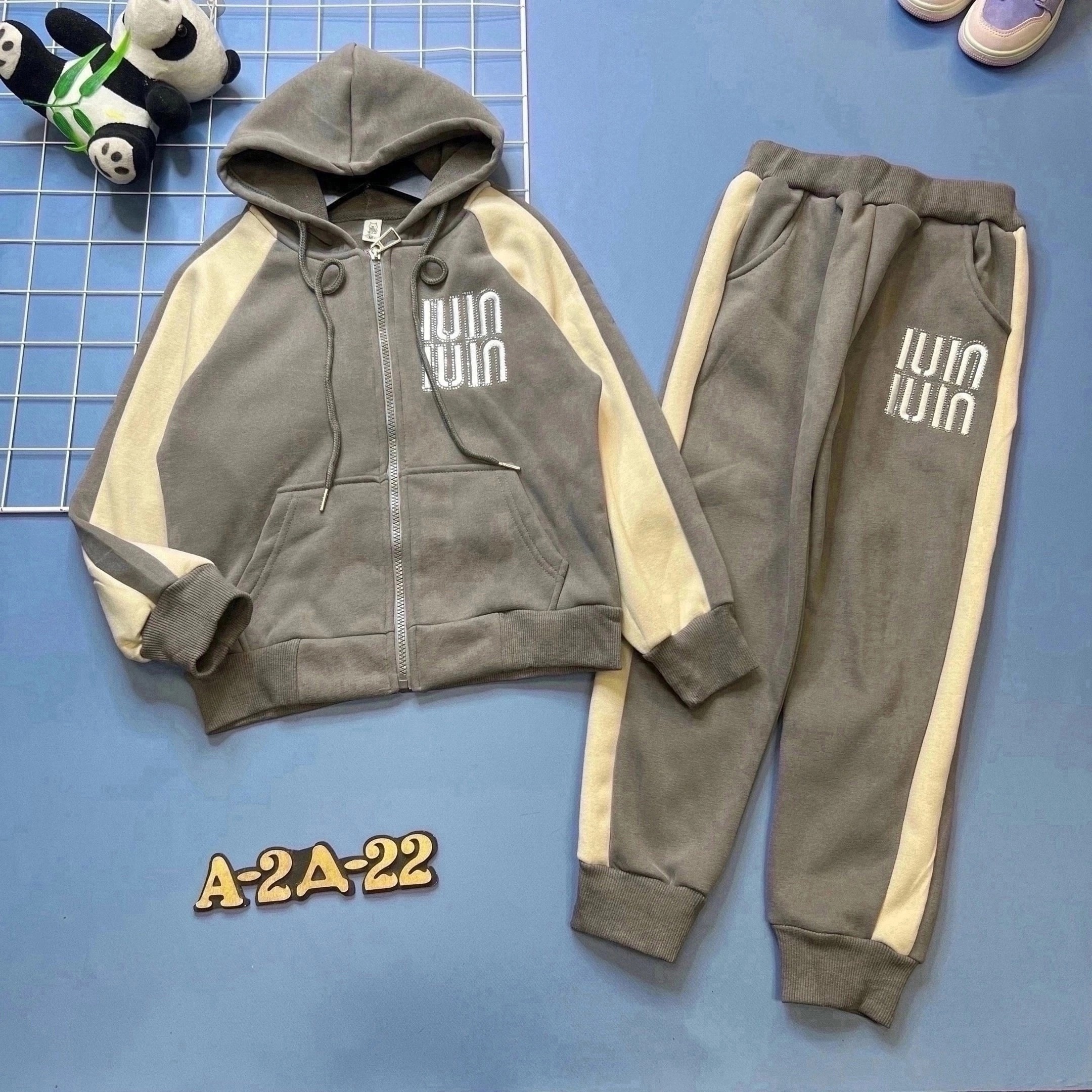 костюм на флисе,костюмы спортивные подростковые,детский костюм спортивный,детский костюм,костюмы спортивные детские