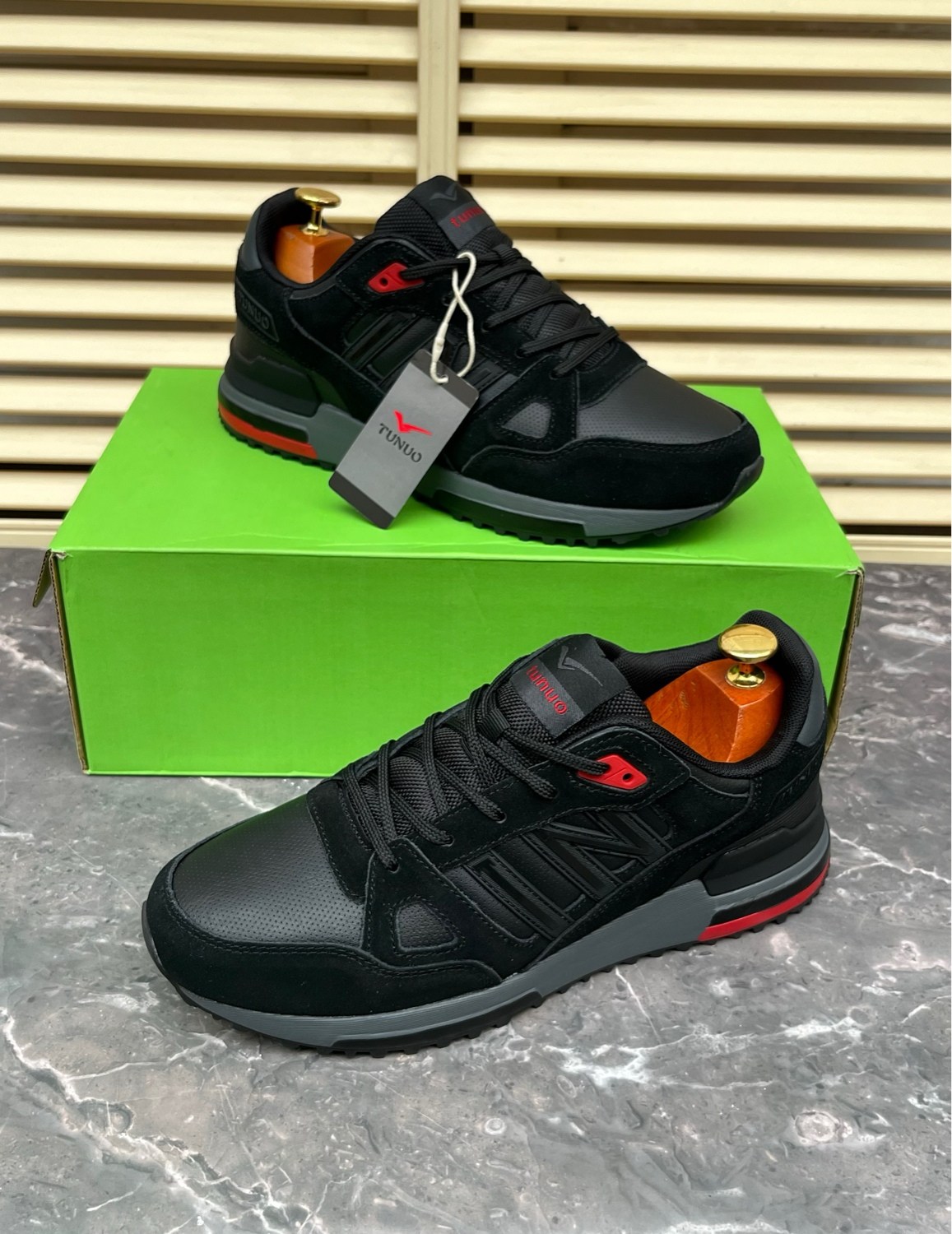 мужские кроссовки adidas,зимние кроссовки adidas,,мужские кроссовки,кроссовка мужской