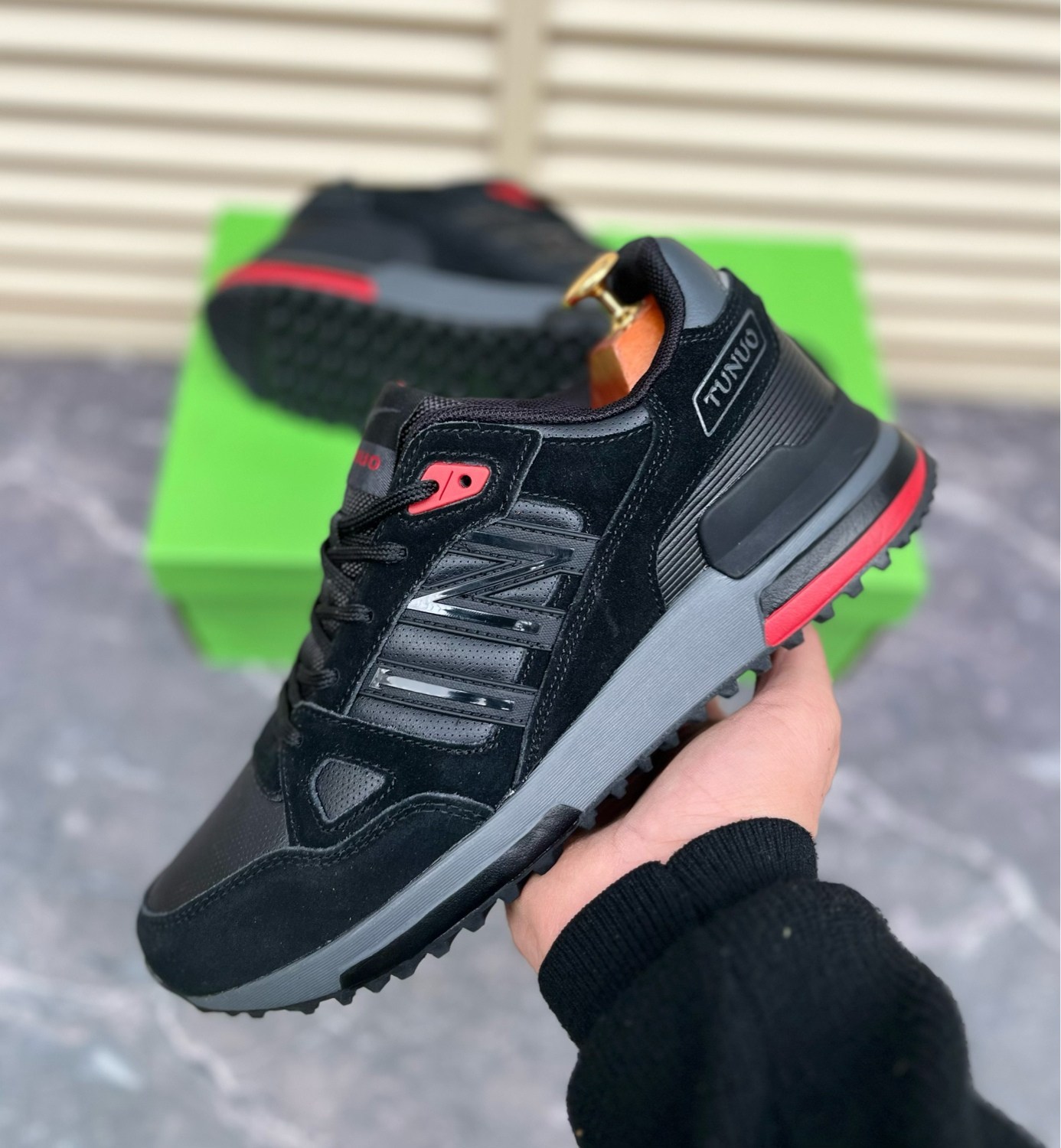 мужские кроссовки adidas,зимние кроссовки adidas,,мужские кроссовки,кроссовка мужской