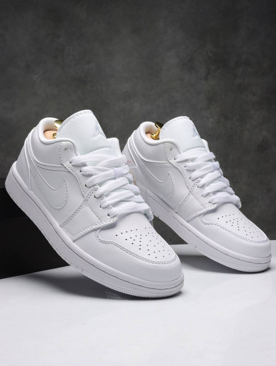 air jordan 1 low triple white,jordan 1 low triple white,nike air jordan 1 low,nike air jordan 1 low triple white,кроссовки nike air jordan 1 low