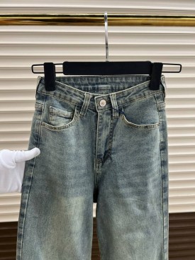 Джинсы