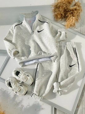 Костюм