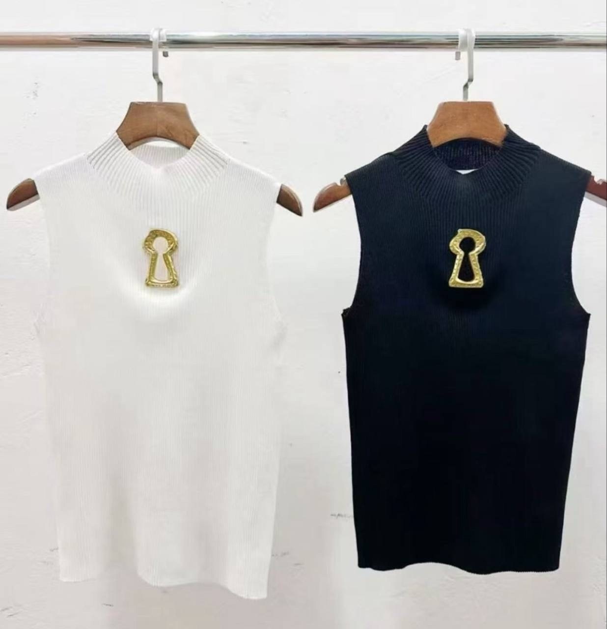 топ с горлом,водолазка без рукавов,водолазка с жилеткой,элегантные топы,водолазка женская без рукавов