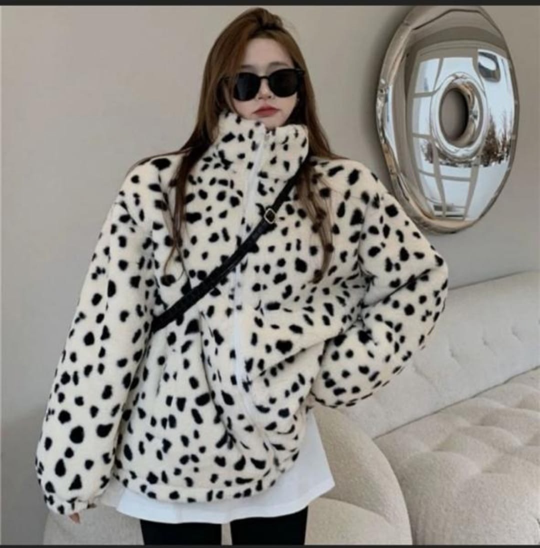 пальто из искусственного меха с леопардовым,пальто из искусственного меха,куртка леопардовая,куртка из искусственного меха,куртка женская из искусственного меха