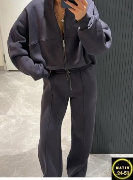 Костюм