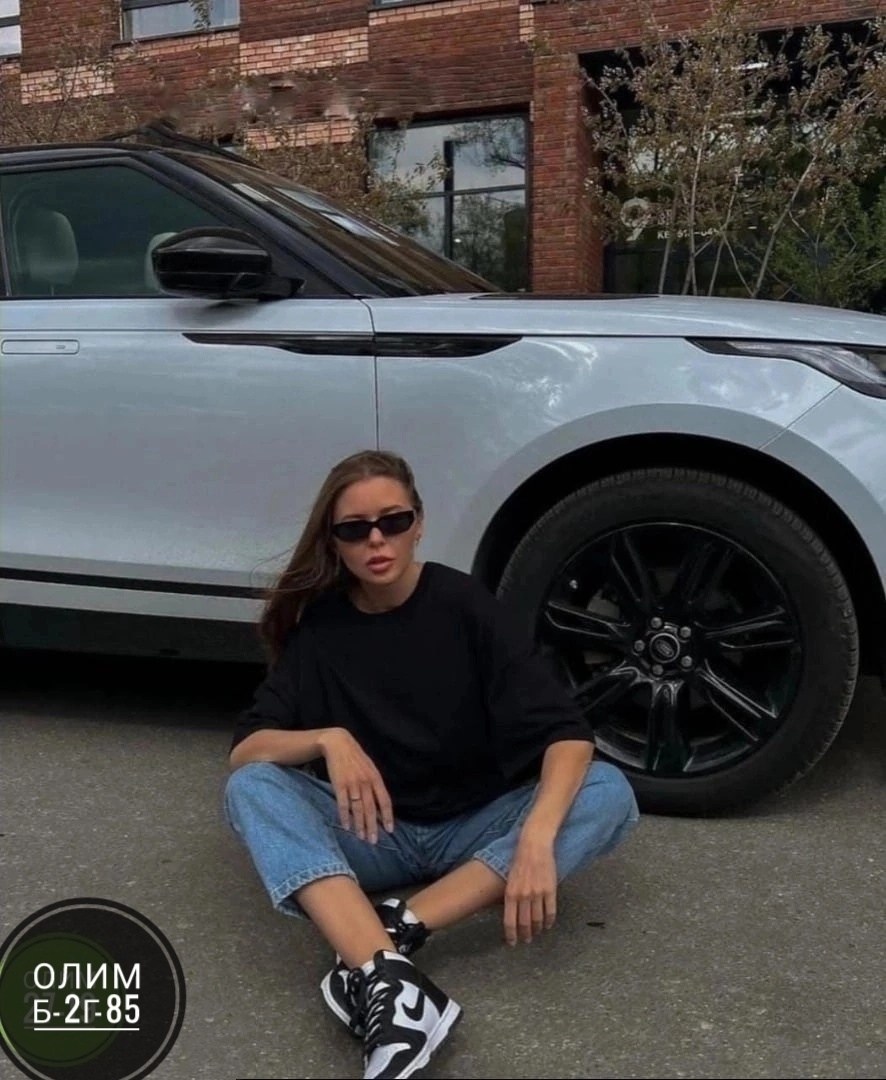 футболка оверсайз,женская футболка оверсайз,стиль оверсайз,белая футболка оверсайз,черная футболка оверсайз