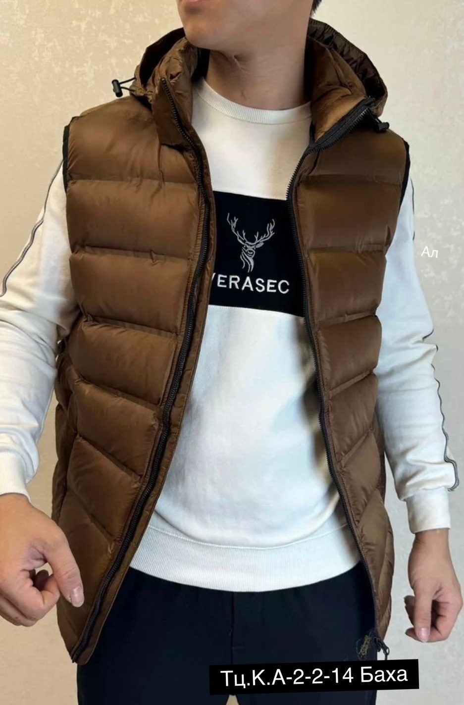 жилетка демисезонная с капюшоном,безрукавка мужская,жилетка мужская,серая жилетка,жилет