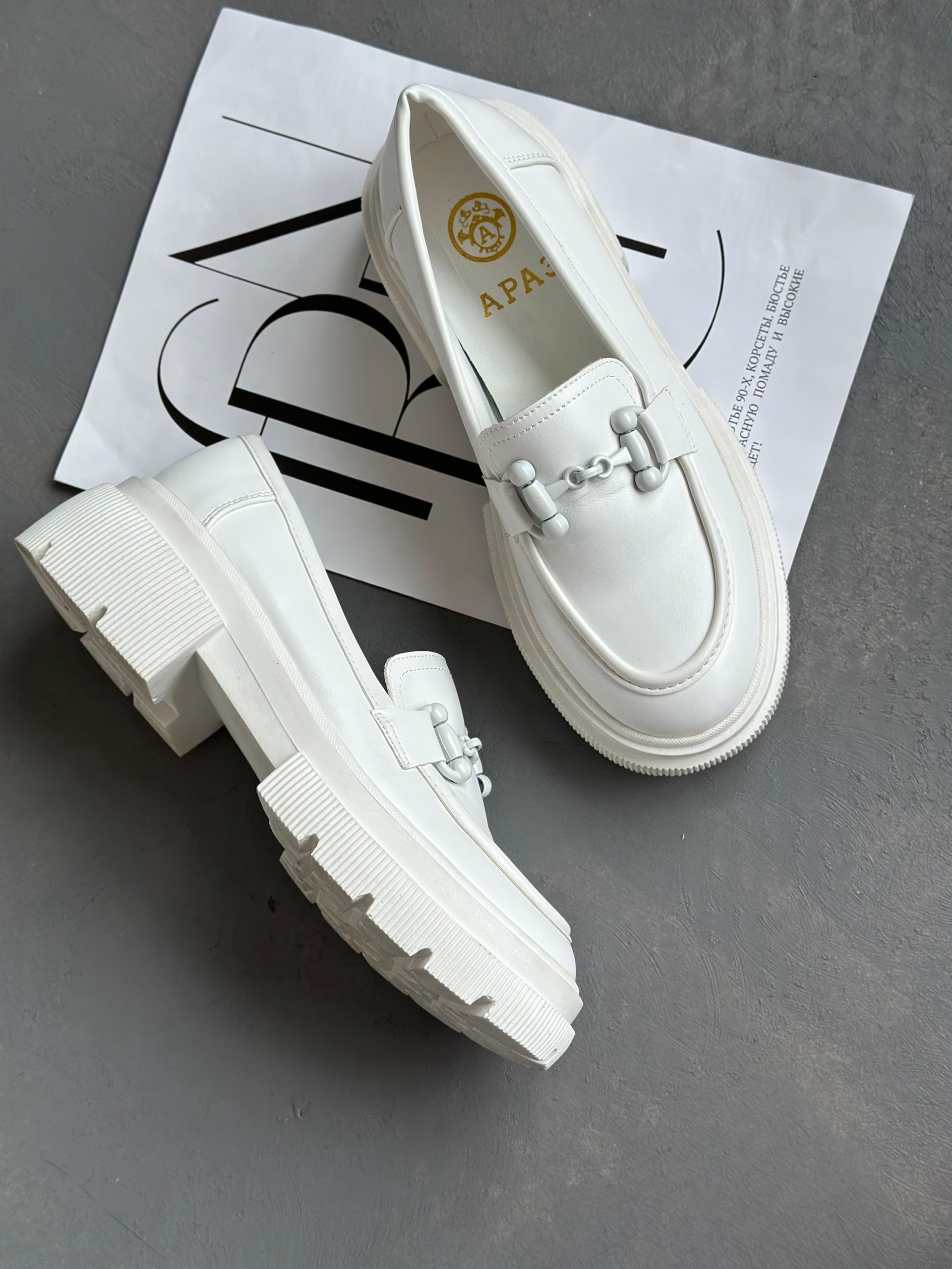 ,лоферы женские,белые лоферы,лоферы селин женские,лоферы женские белые