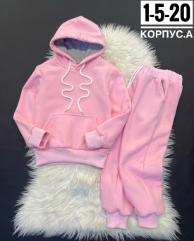 Костюм