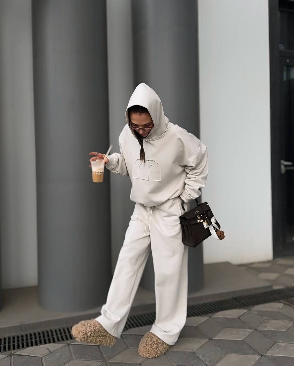 модные костюмы 2025,костюм оверсайз,трикотажные костюмы,спортивные костюм