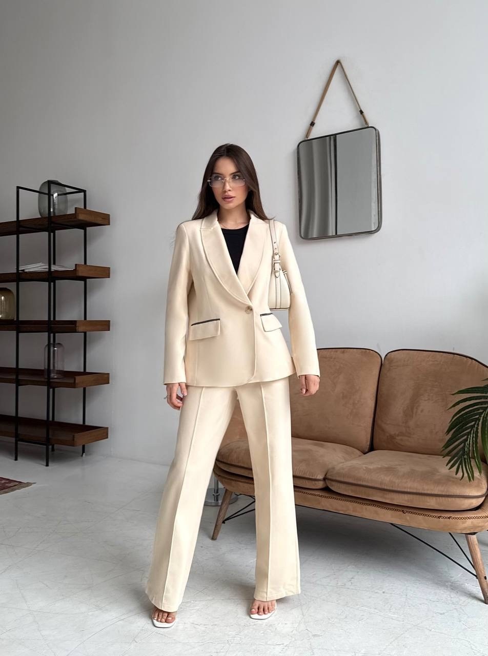 костюмы брючные,бежевый костюм,костюмы брючные женские,костюм с брюками,жакет и брюки