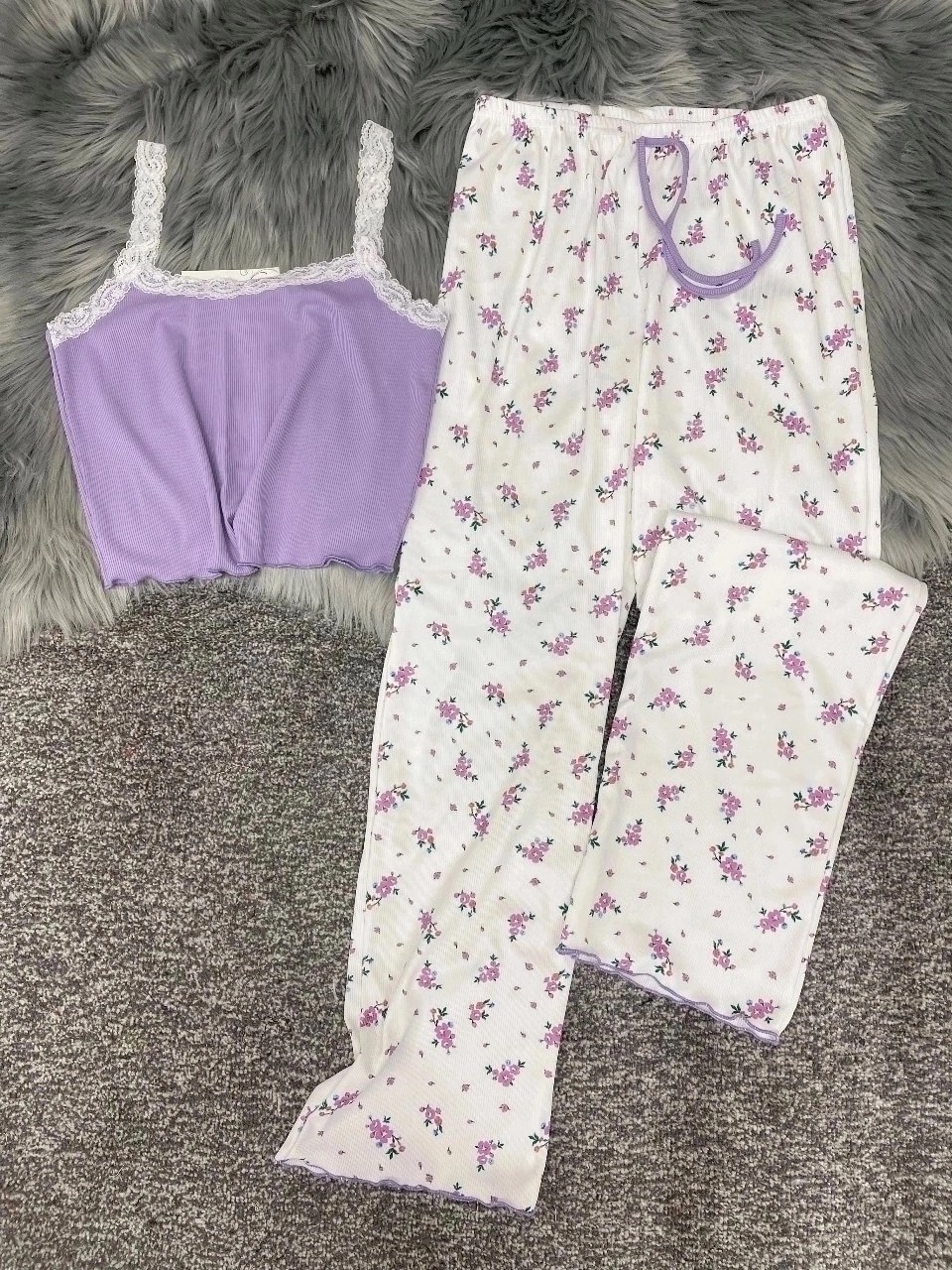 майка с кружевами,топ женские с кружево,топ с кружевом,кружевная майка,фиолетовые платья