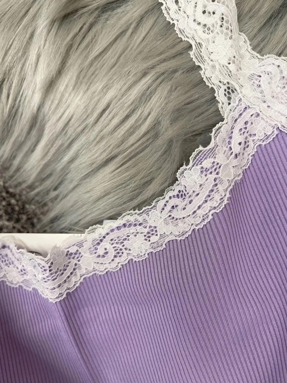 майка с кружевами,топ женские с кружево,топ с кружевом,кружевная майка,фиолетовые платья
