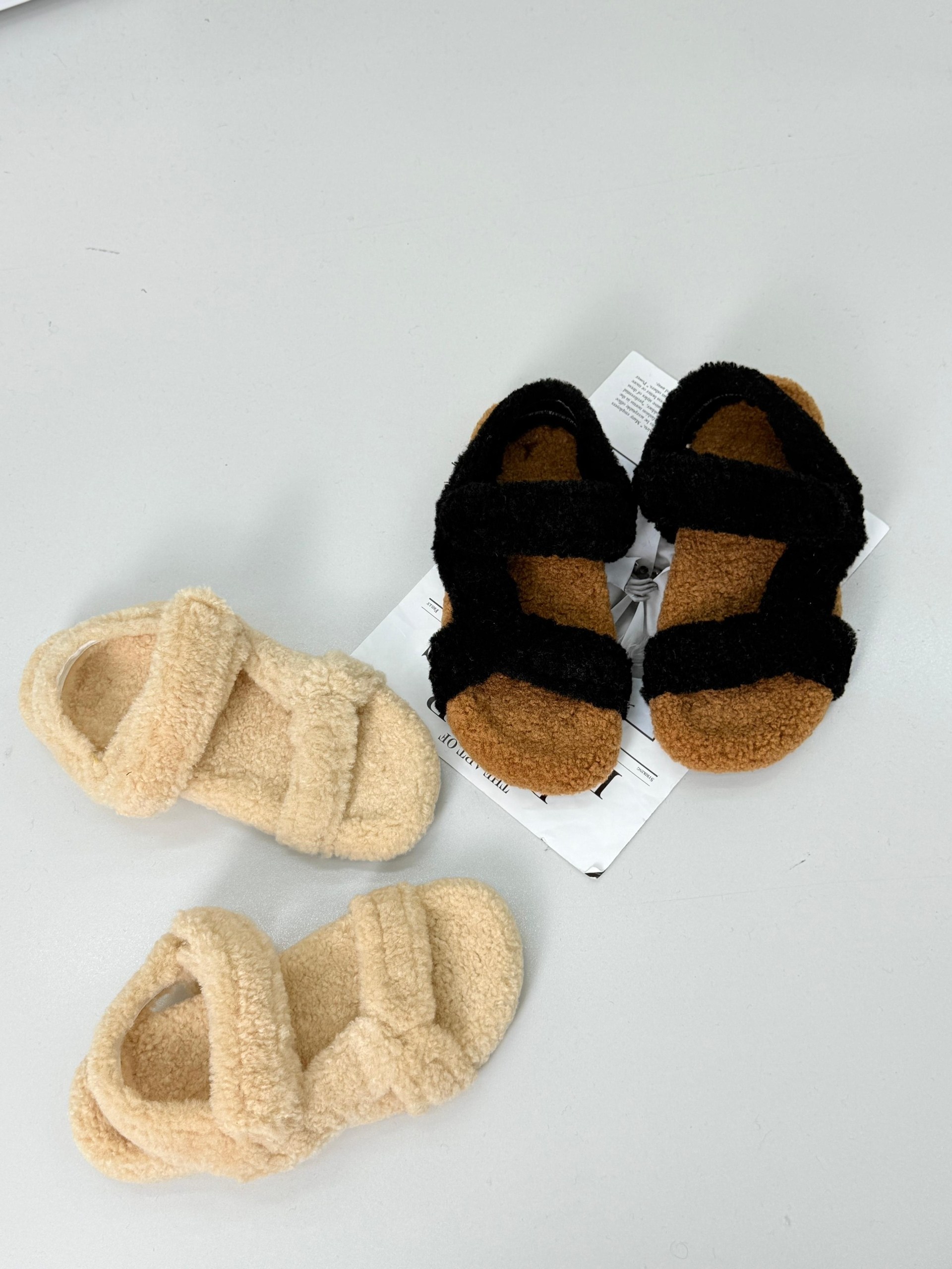 ,меховые босоножки фенди,сандалии модные,босоножки сандали,детские сандалии