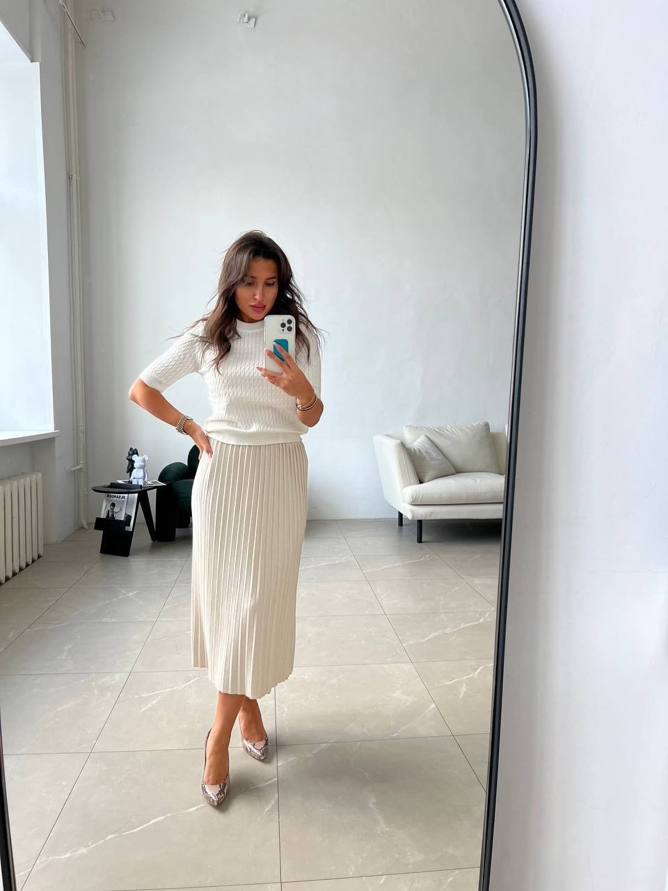 джемпер бежевый,плиссированная юбка,юбка с кофтой,плиссированная юбка миди,юбка плиссе