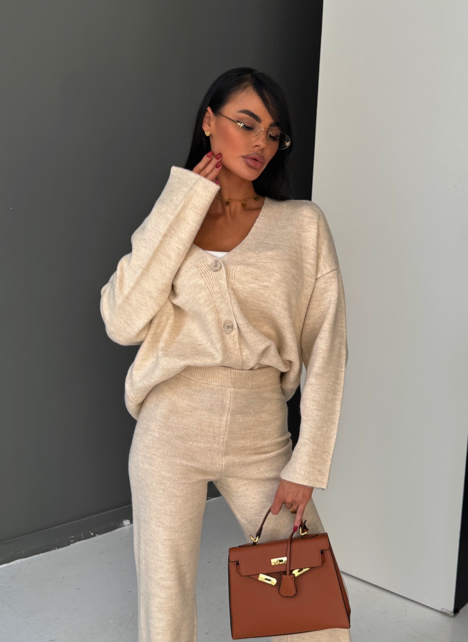 костюмы брючные,стильные костюмы,трикотажные костюмы,вязаные костюмы,вязаный брючный костюм