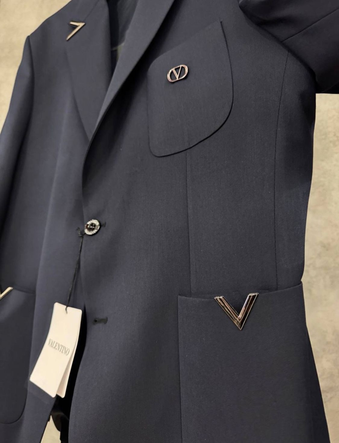 классические костюмы,костюм двойка мужской,классический костюм двойка,пиджак костюм,классический черный костюм