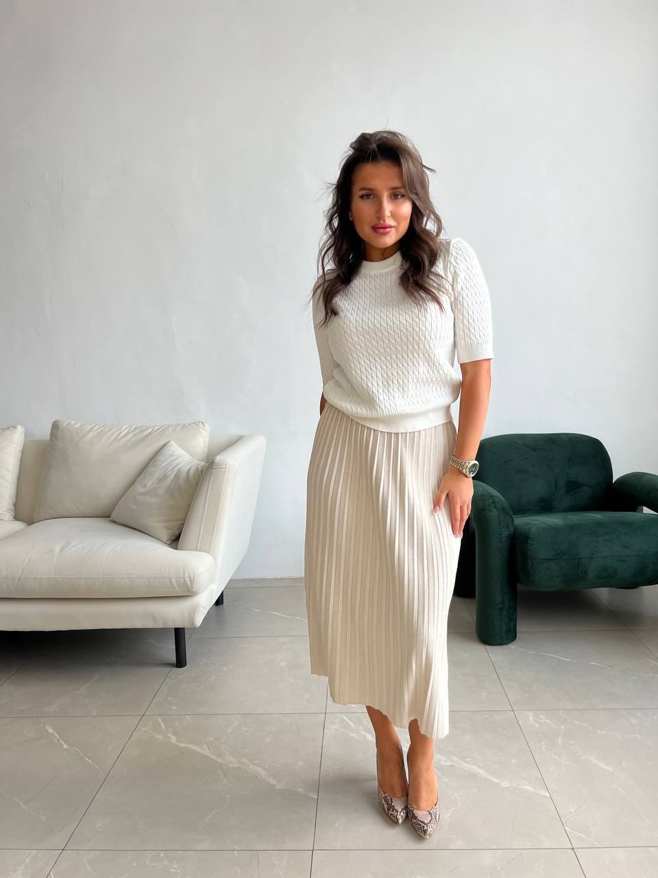 джемпер бежевый,плиссированная юбка,юбка с кофтой,плиссированная юбка миди,юбка плиссе