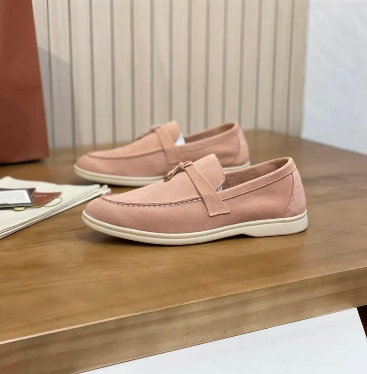 ,лоферы из натуральной замши loro piana,лоферы loro piana замшевые,женские лоферы loro piana,loro piana лоферы