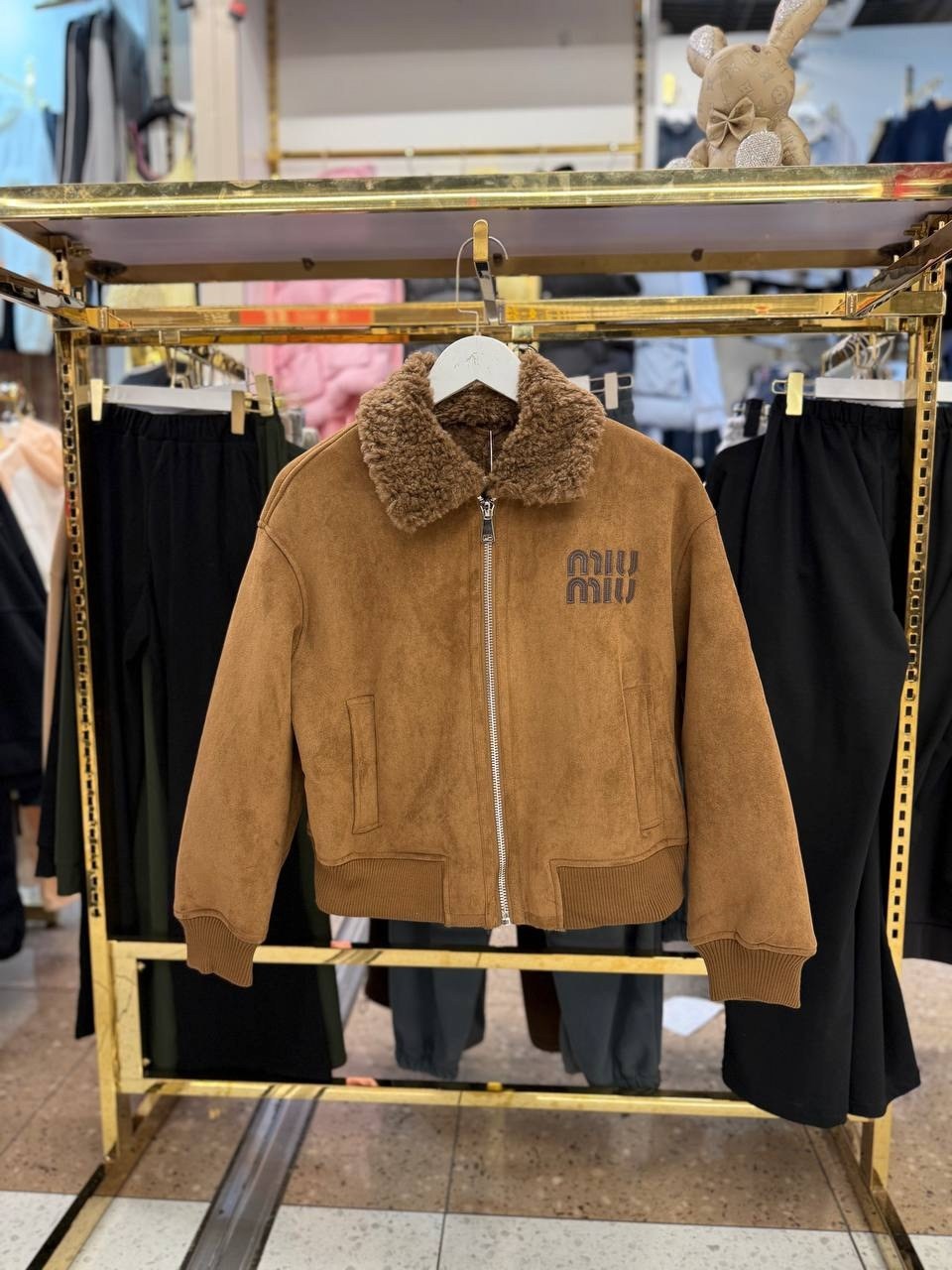 куртка модная,куртка бомбер,куртка дубленка,замшевая куртка,куртка