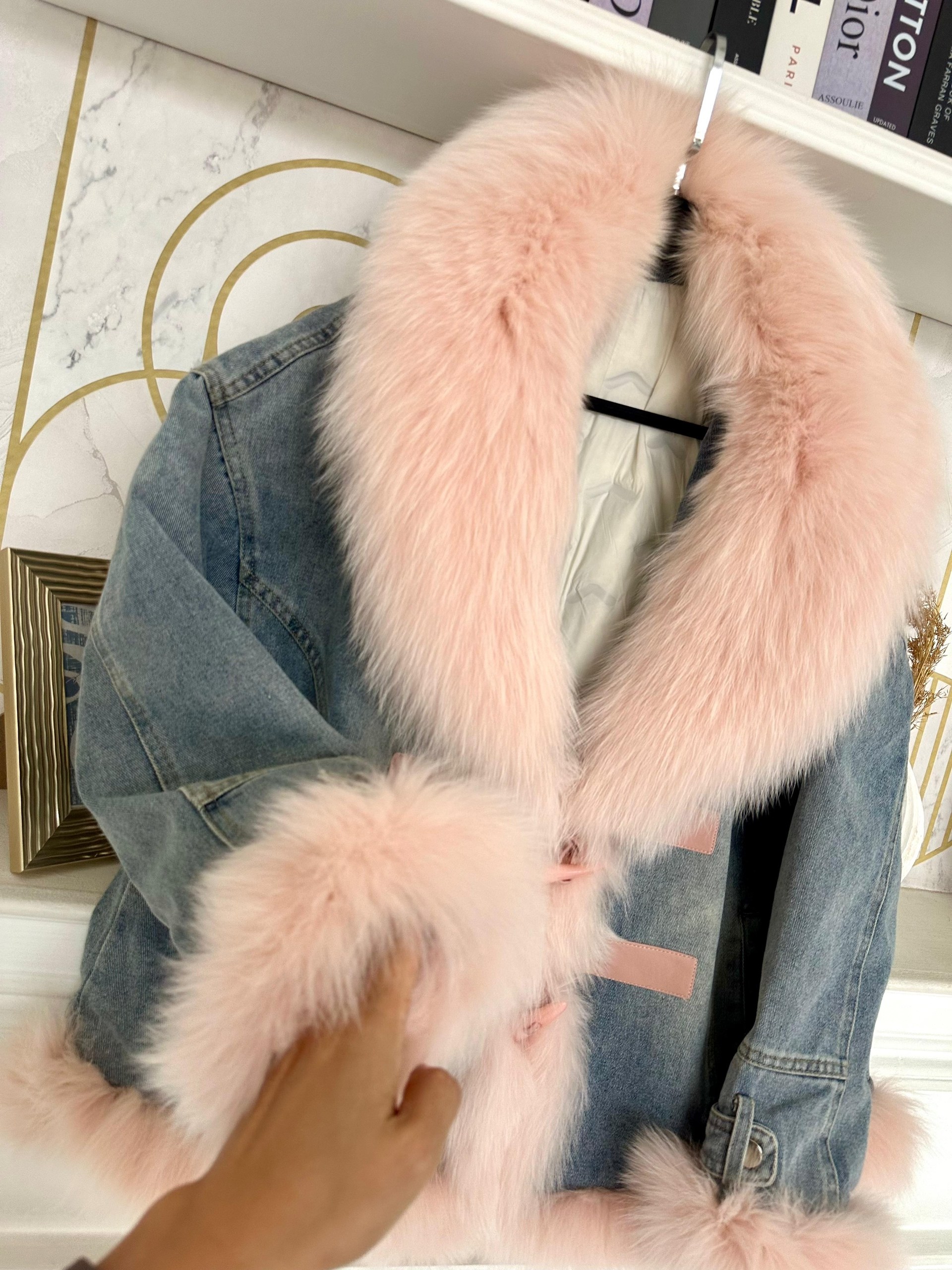 джинсовая куртка с мехом женская,джинсовая куртка с мехом,куртка стильная,джинсовка с мехом,куртка с натуральным мехом женская