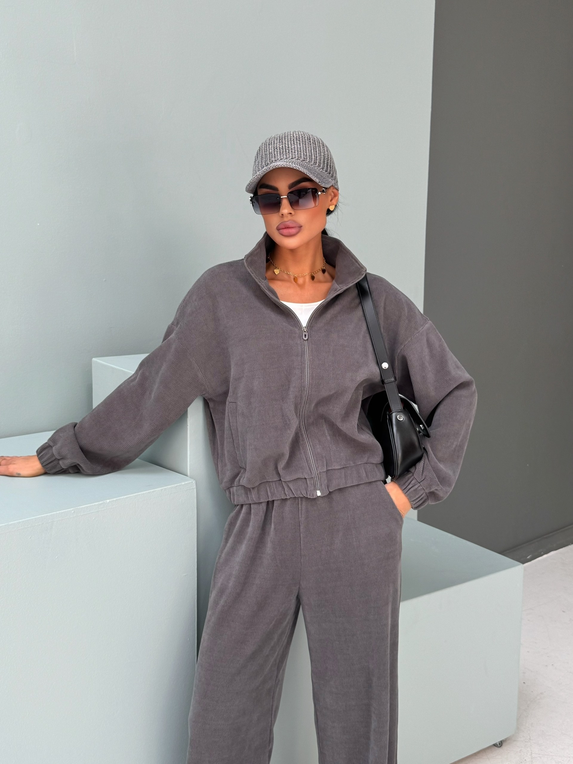 трикотажные костюмы,костюмы брючный,костюмы женские брючные,теплый костюм,костюм брючный классический