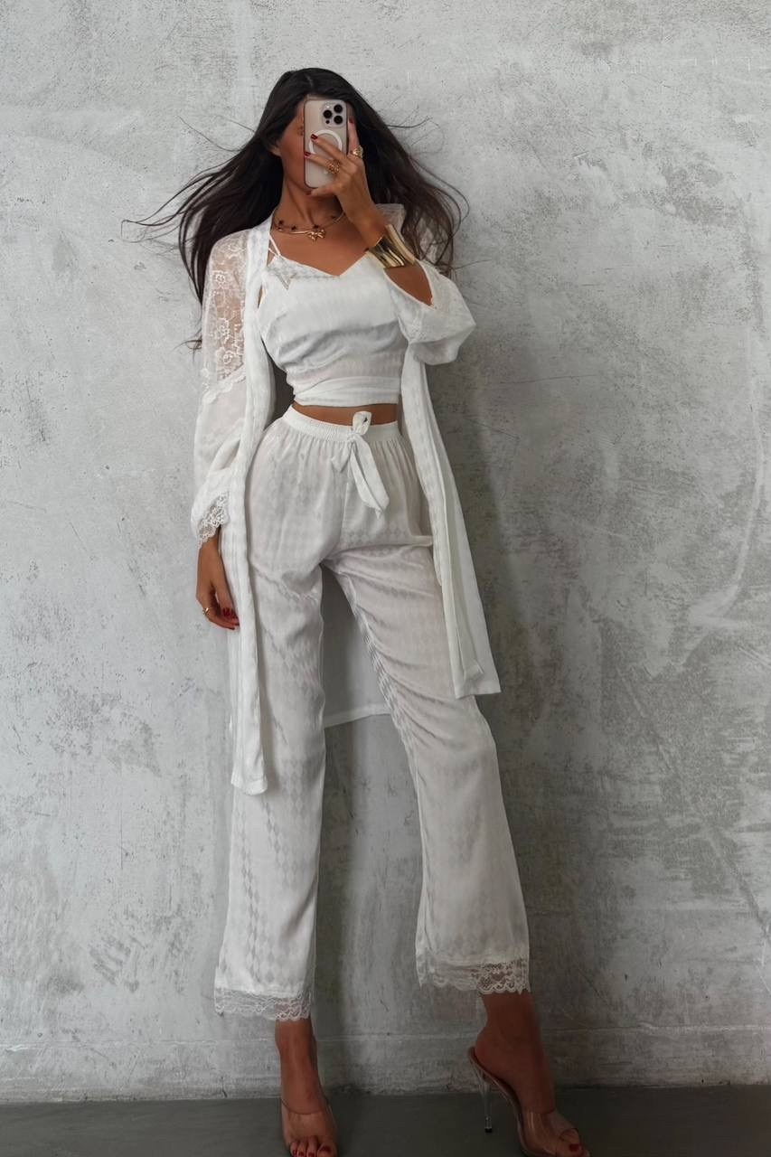 костюмы женские,пижамы для женщин,костюмчик,белые костюмы,шелковый костюм