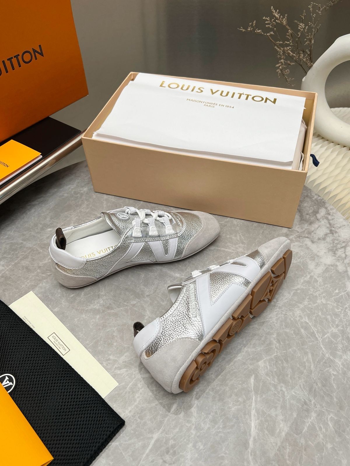 кроссовки louis vuitton кроссовки louis vuitton,кроссовки женские louis vuitton,кроссовки louis vuitton,louis vuitton run away кроссовки женские,кроссовки louis vuitton мужские