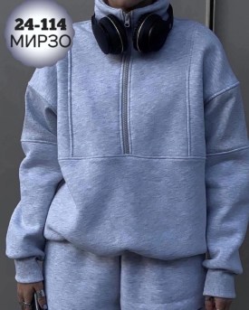 Костюм