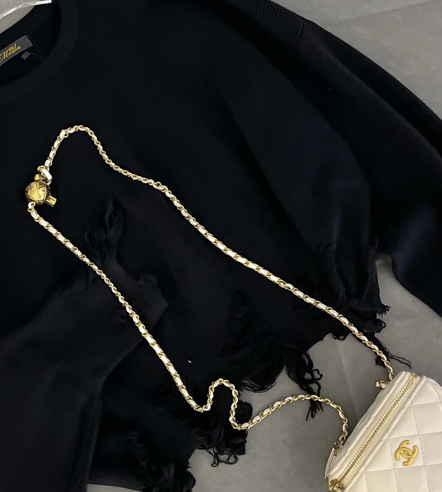 модные свитера,кофта женская,вязаная кофта,свитер с бахромой,свитер