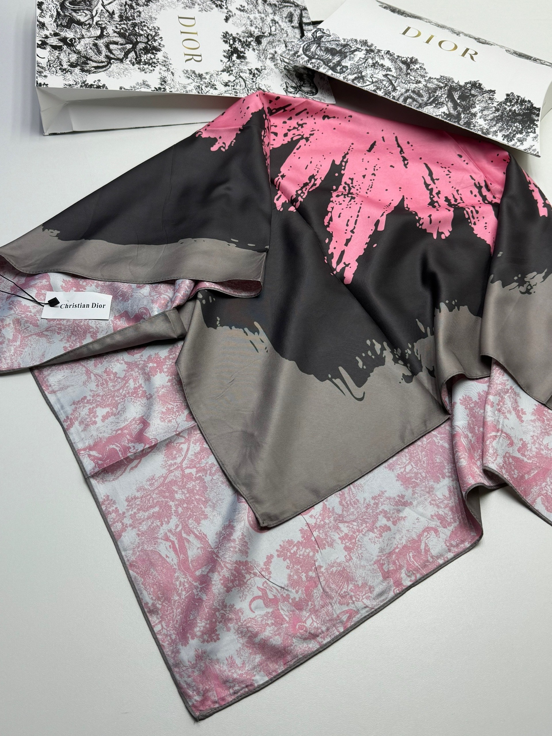 шелковые платки,женский платок,платок dior,платок палантин,шелковый женский платок