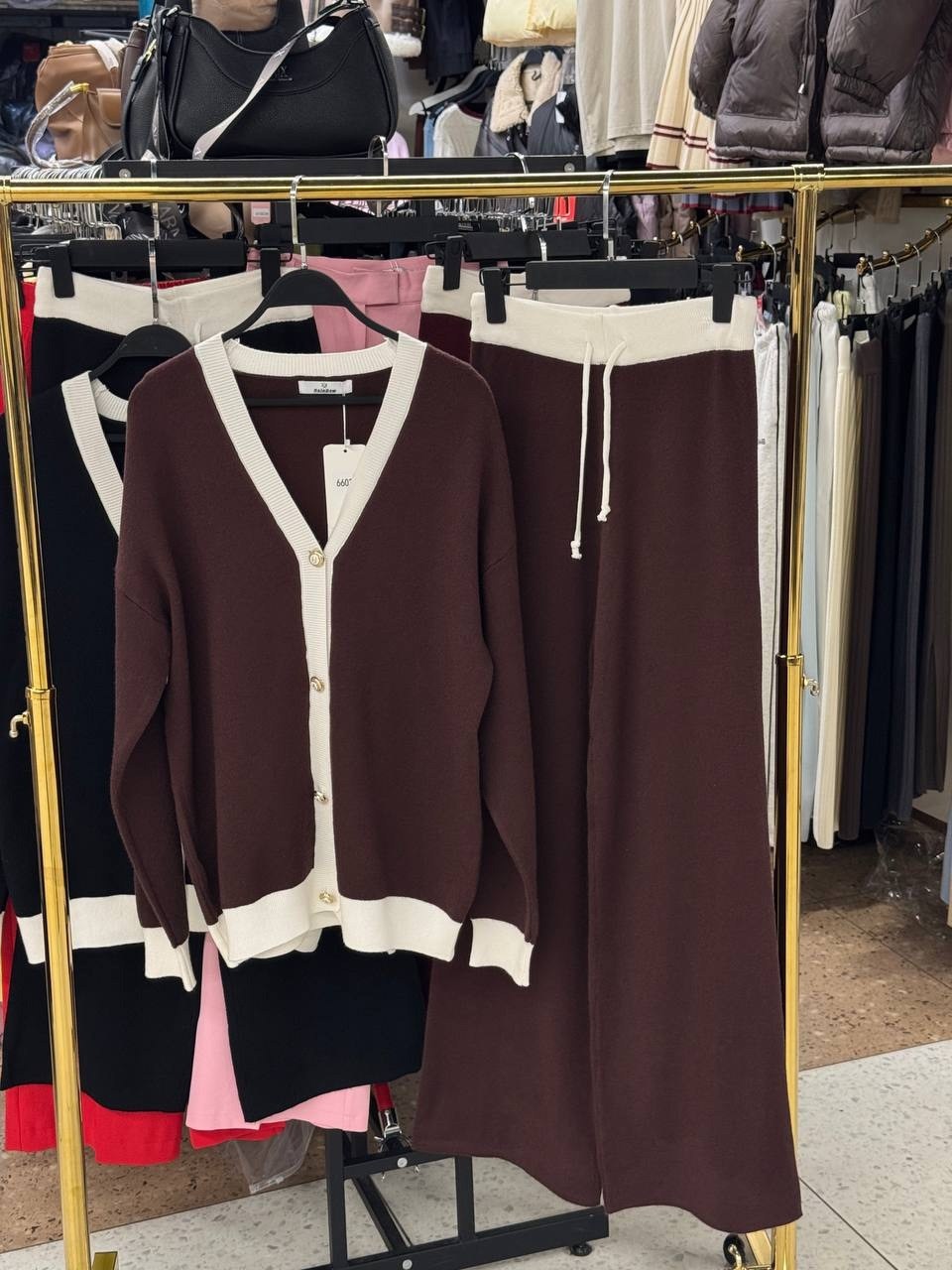 костюмы брючные,трикотажный костюм,костюм с брюками,женский трикотажный костюм,женские костюмы