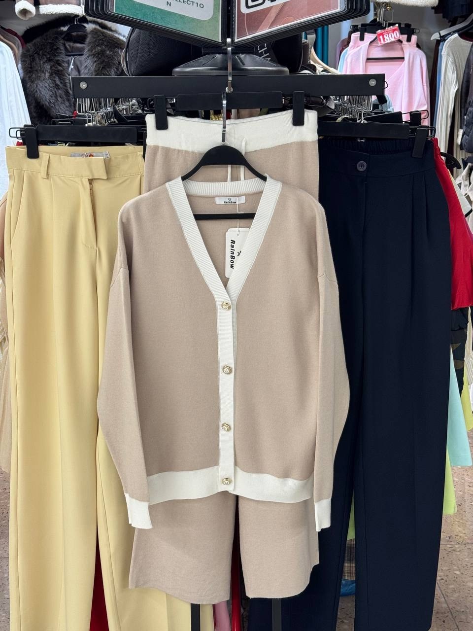 костюмы брючные,трикотажный костюм,костюм с брюками,женский трикотажный костюм,женские костюмы