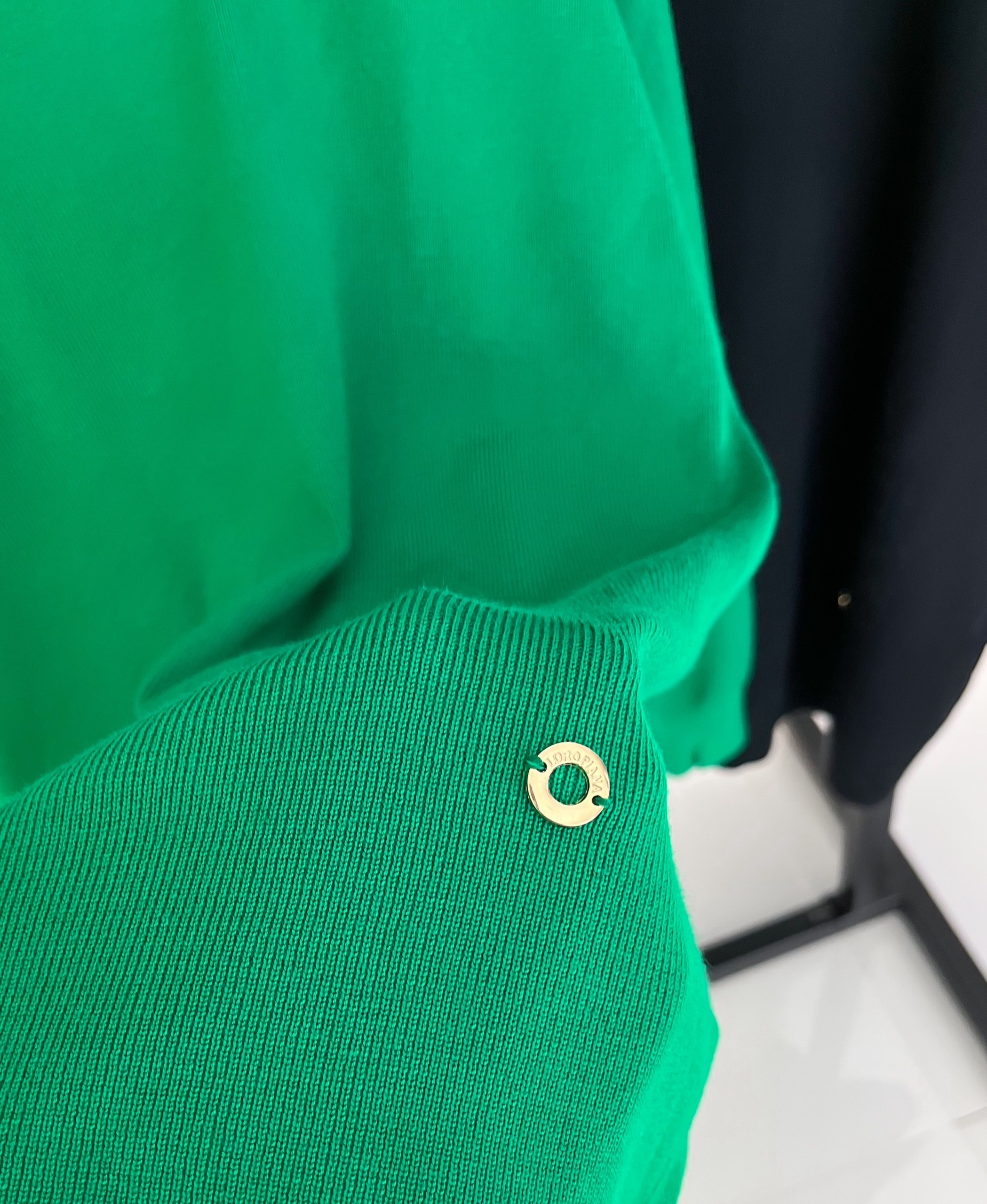 женский джемпер,зеленый свитшот,женская кофта,кофта зеленая,свитера женские