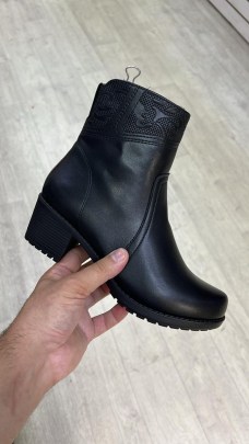 Ботинки