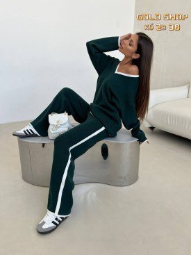 Костюм