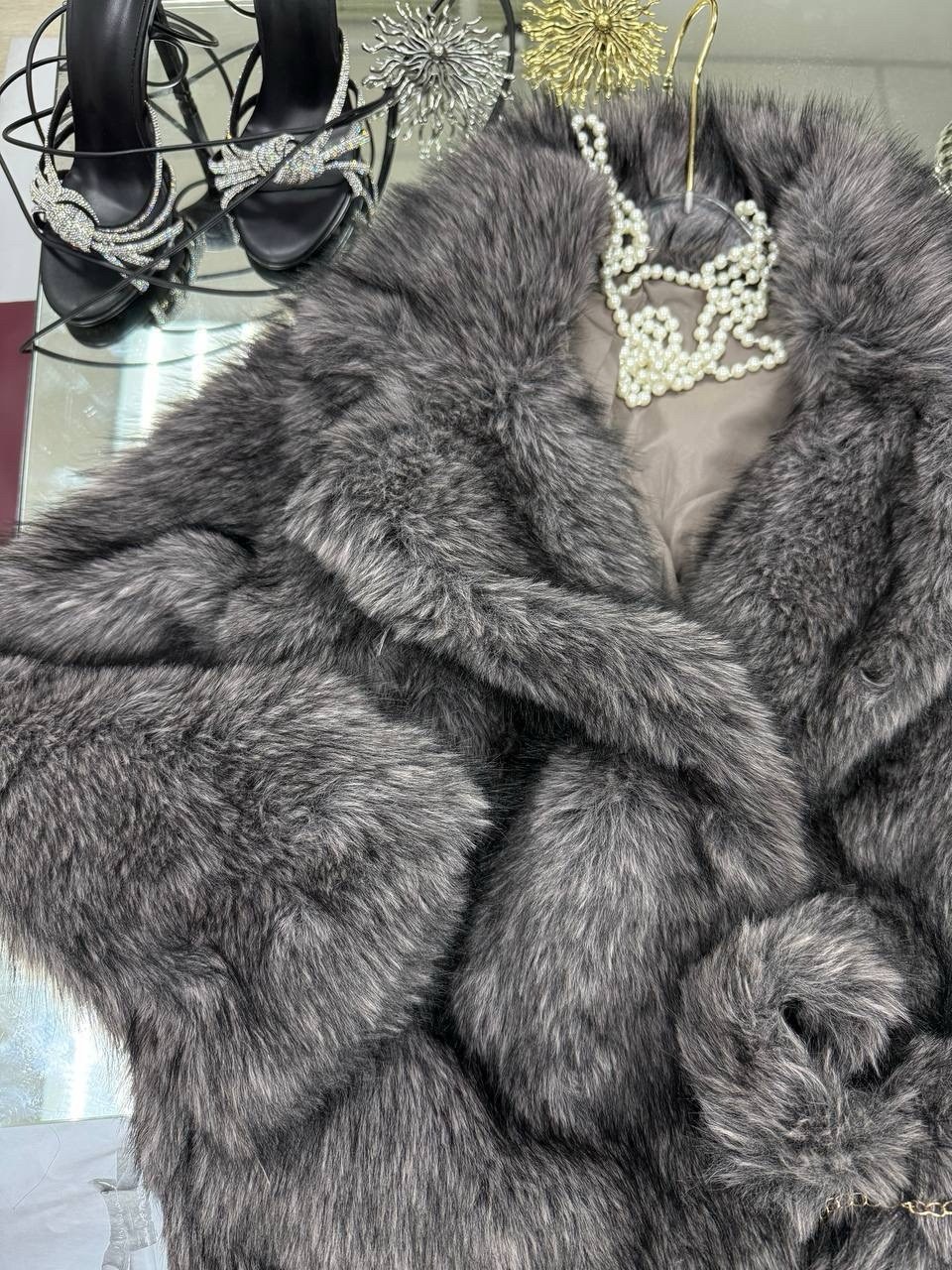 чернобурая лиса мех,чернобурка мех,мех песец,меховой воротник,женские меховые