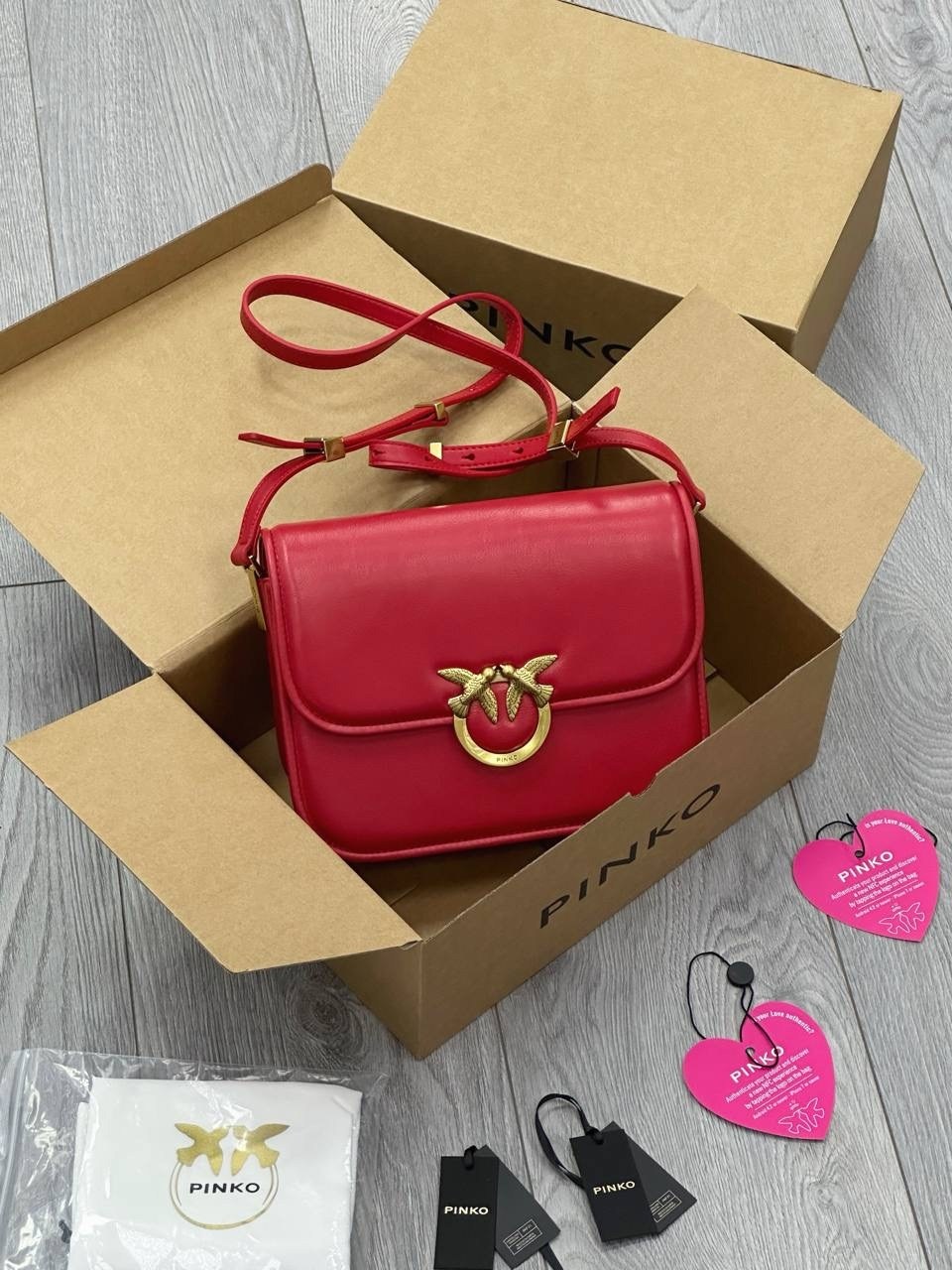 женская сумка pinko,сумка pinko,pinko сумка на плечо,сумка через плечо pinko,сумка pinko love