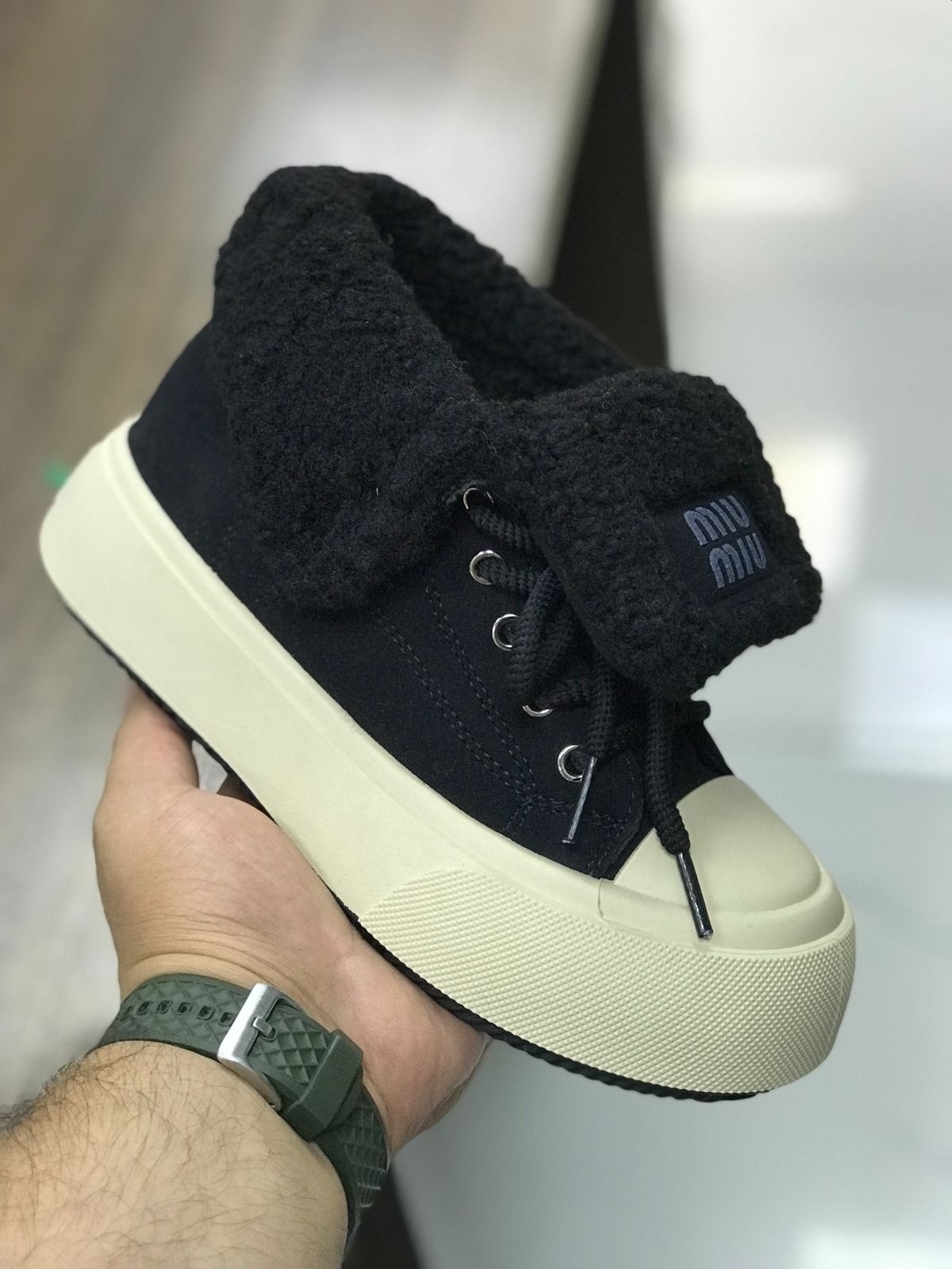 ,зимняя ,женская  зимняя,кеды зимние женские,женские кроссовки с мехом