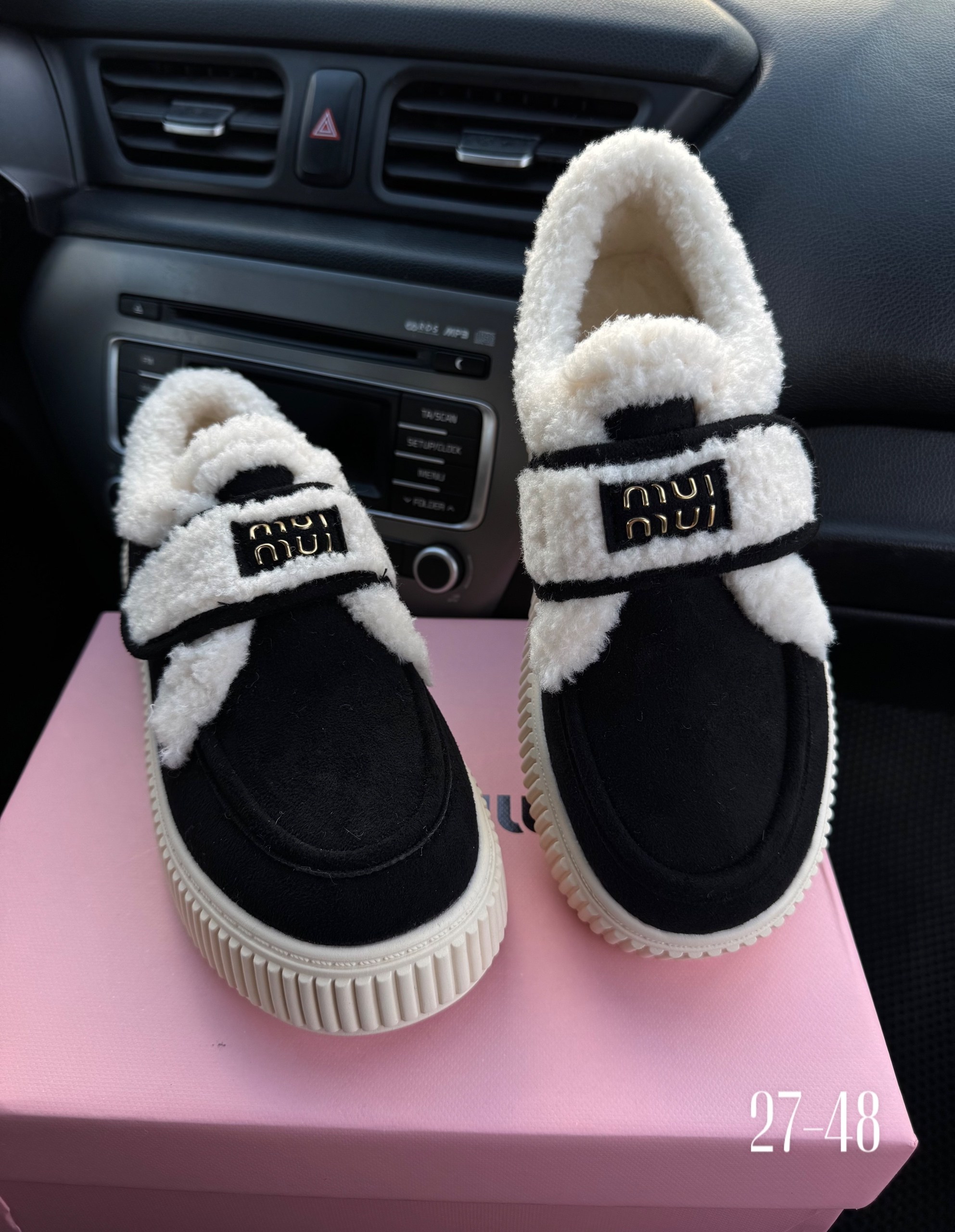 ,зимняя  женская, женская,угги женские,женские кроссовки