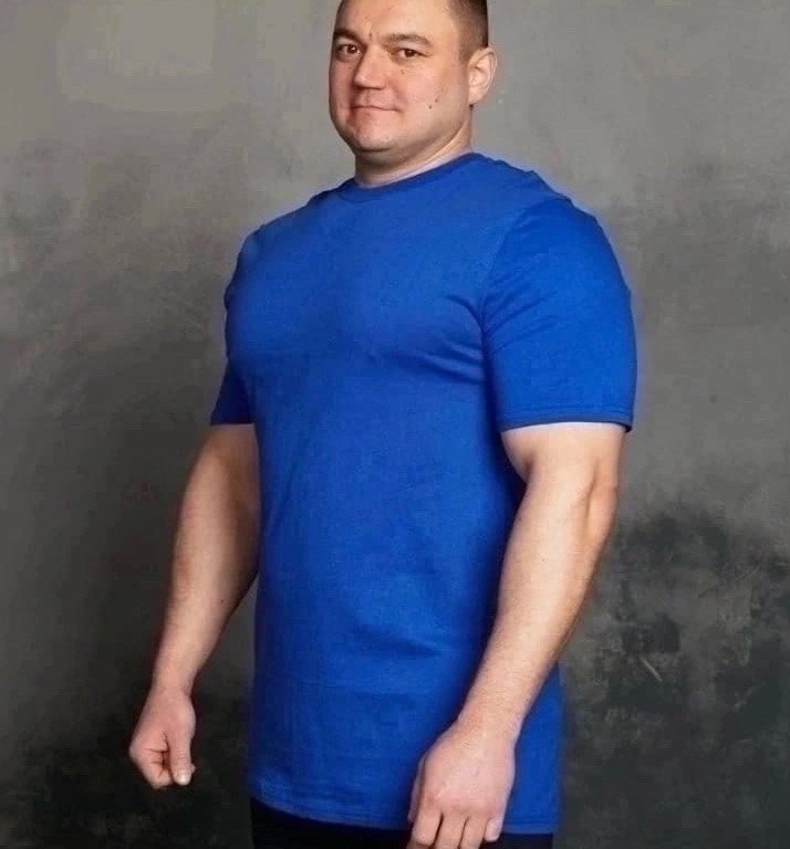 футболка мужская большие размеры,футболки мужские больших размеров,футболки для мужчин, больших размеров,футболка великан василькового цвета мужская