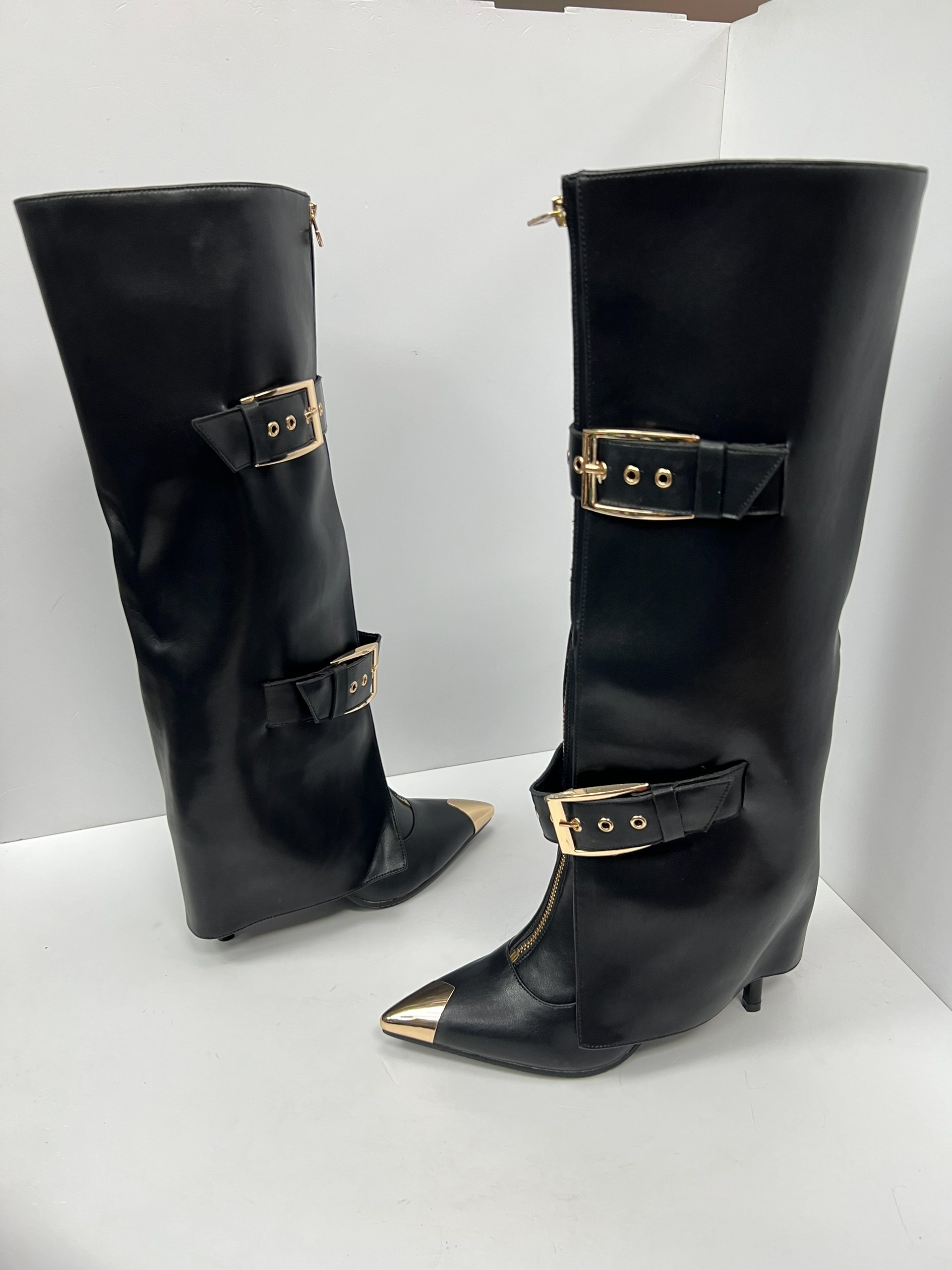 женские сапоги,сапоги каблуки,модные женские сапоги,сапоги модные,короткие сапоги