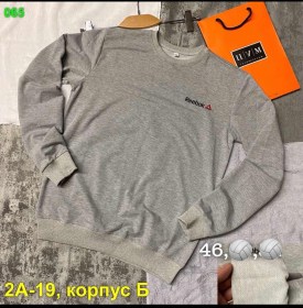 Свитер