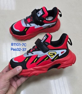 Кроссовки