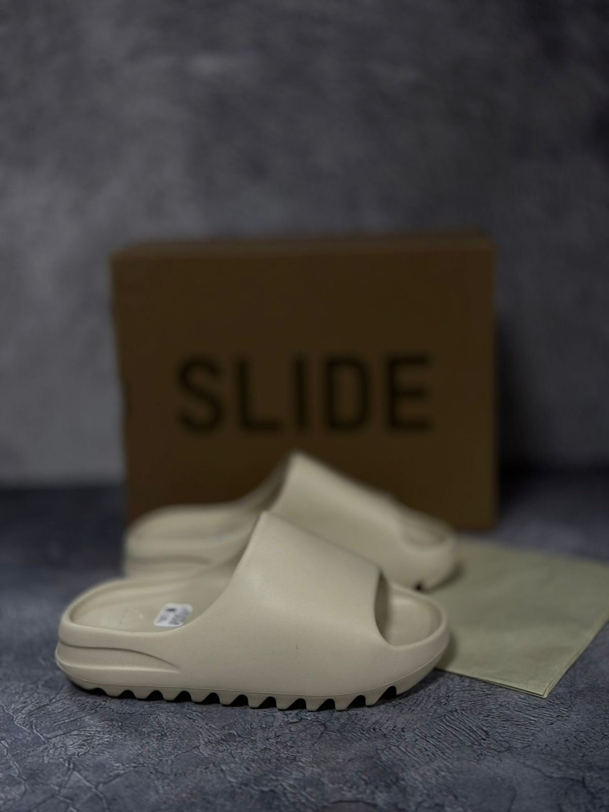 adidas yeezy slide bone,yeezy slide,шлепанцы adidas yeezy slide,adidas yeezy slide,yeezy slide bone