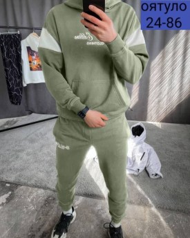 Костюм