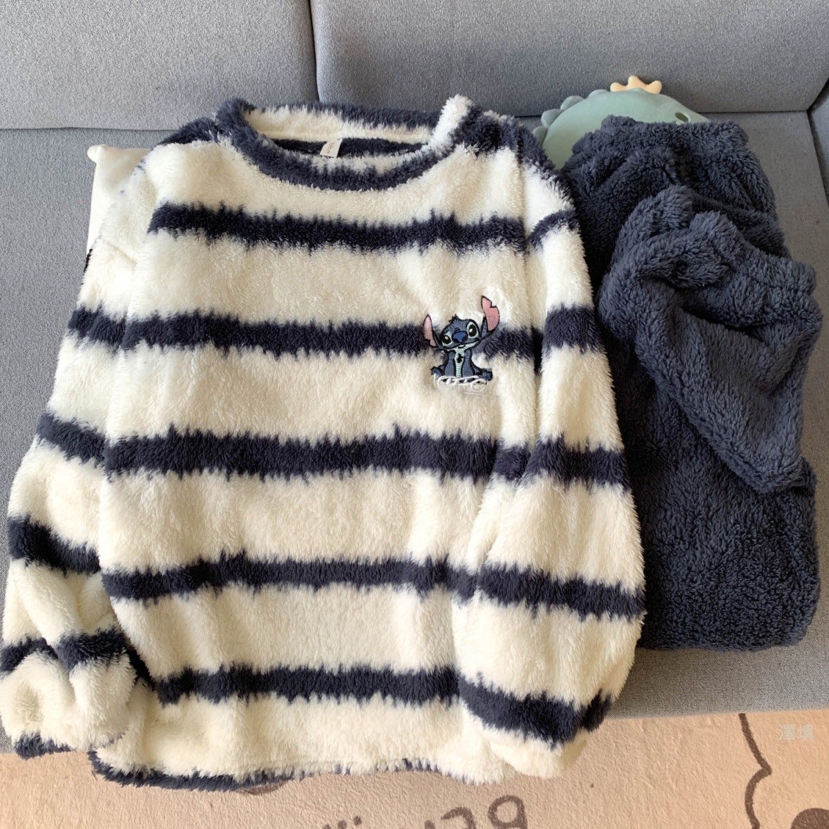 теплая пижама,женский пижама,комплект пижама,пижамы для женщин,зимняя пижама